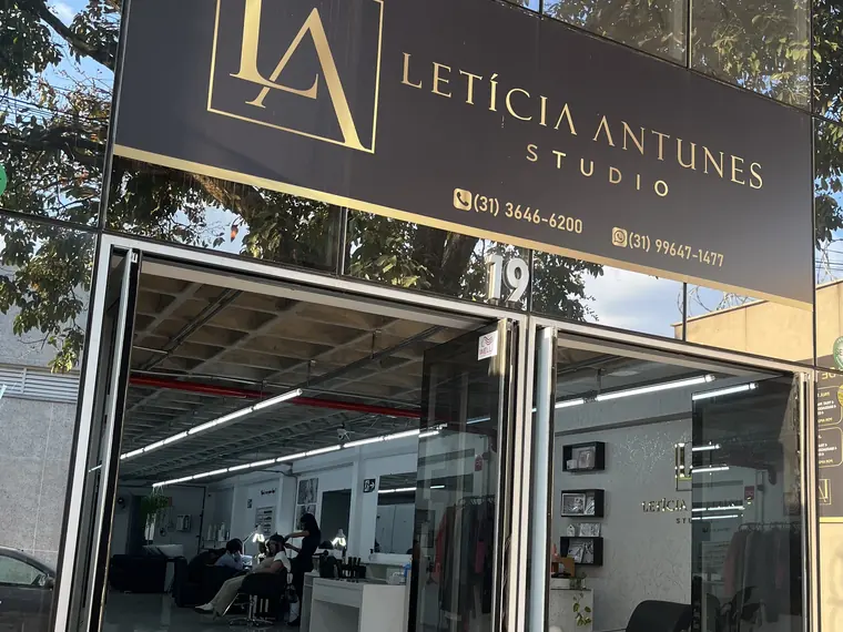 Fachada do Letícia Antunes Studio na Rua Guarujá, 19